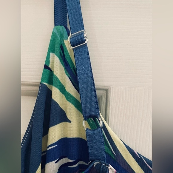 Beautiful Summer Maxi Dress - Picture 8 of 8